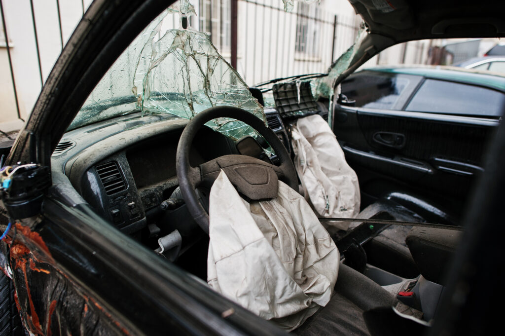 car window smashed nothing stolen 